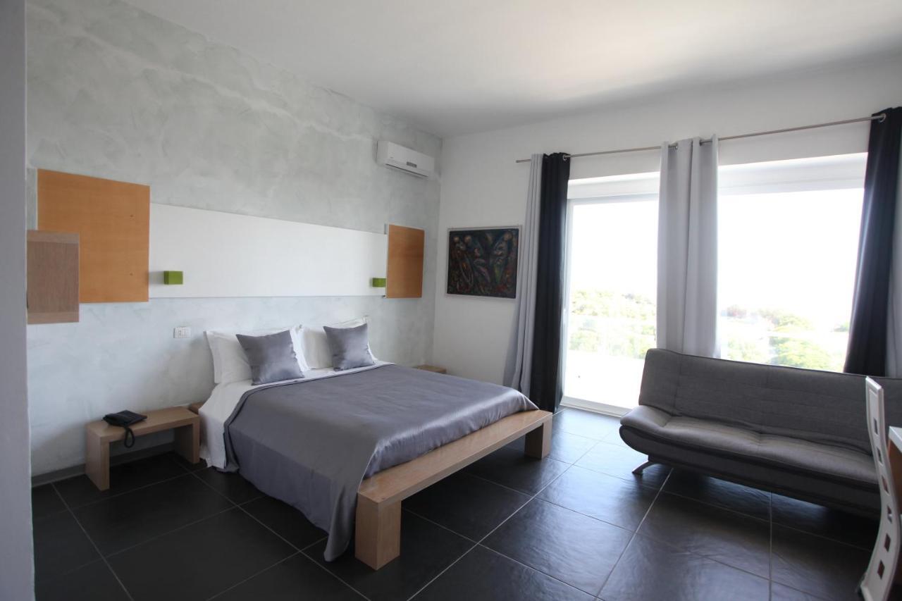 Oasis Park Hotel Torre dell'Orso Exterior photo